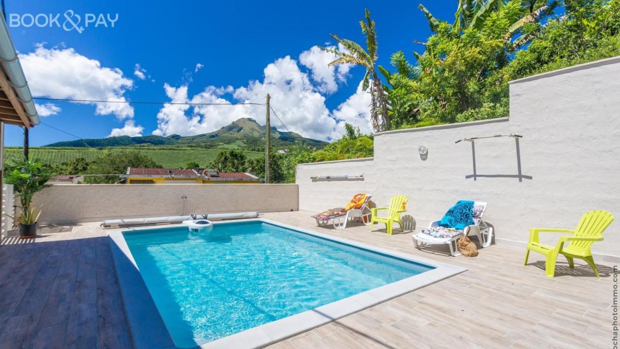 Alpinia - Appt Avec Piscine Partagee Apartment Saint-Pierre Ngoại thất bức ảnh